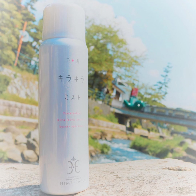 Tamatsukuri Beauty Laboratory Hime Labo Kira Kira Mist Beauty Spa Water. Термальная вода «Кира Кира» Тамацукури Бьюти Лаборатори Химэ Лабо, 80 г