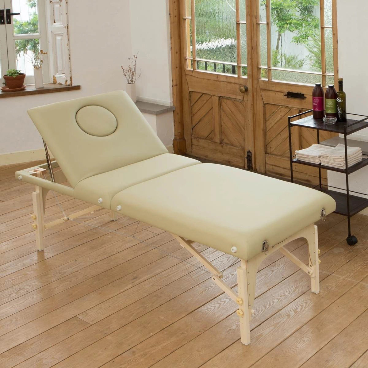 Beauty Garage Esthetic Treatment Bed Beige. Кушетка для эстетических процедур (бежевая) Бьюти Гараж, 1 шт.