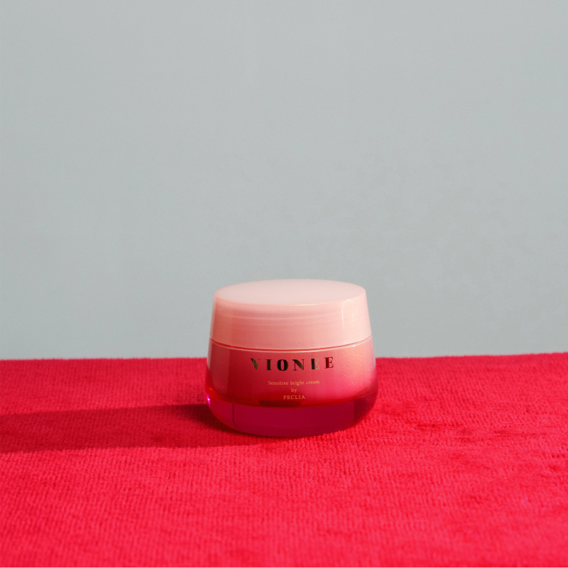 VIONEE Sensitive Bright Cream. Крем, выравнивающий цвет кожи, для чувствительной кожи Виони, 30 г