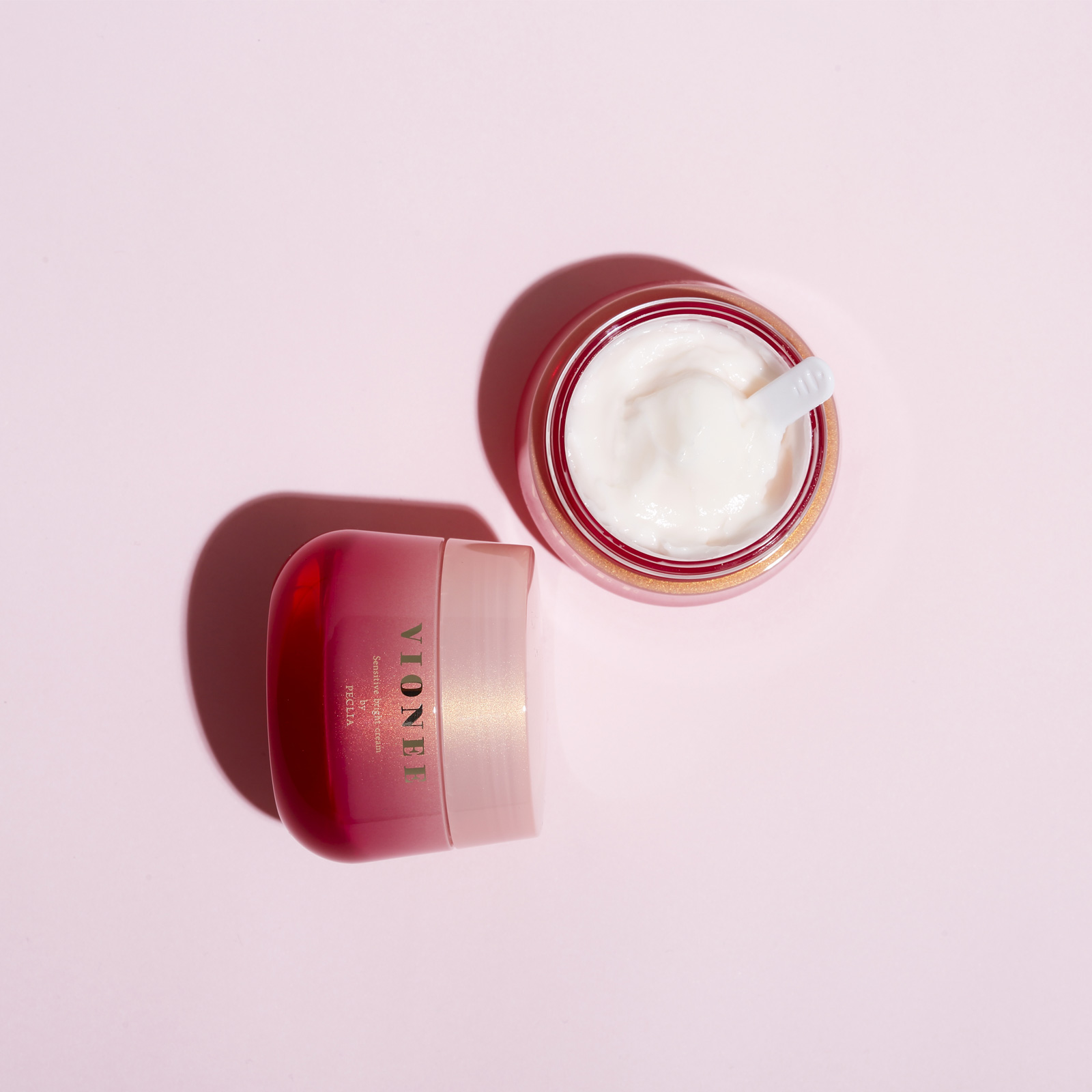 VIONEE Sensitive Bright Cream. Крем, выравнивающий цвет кожи, для чувствительной кожи Виони, 30 г