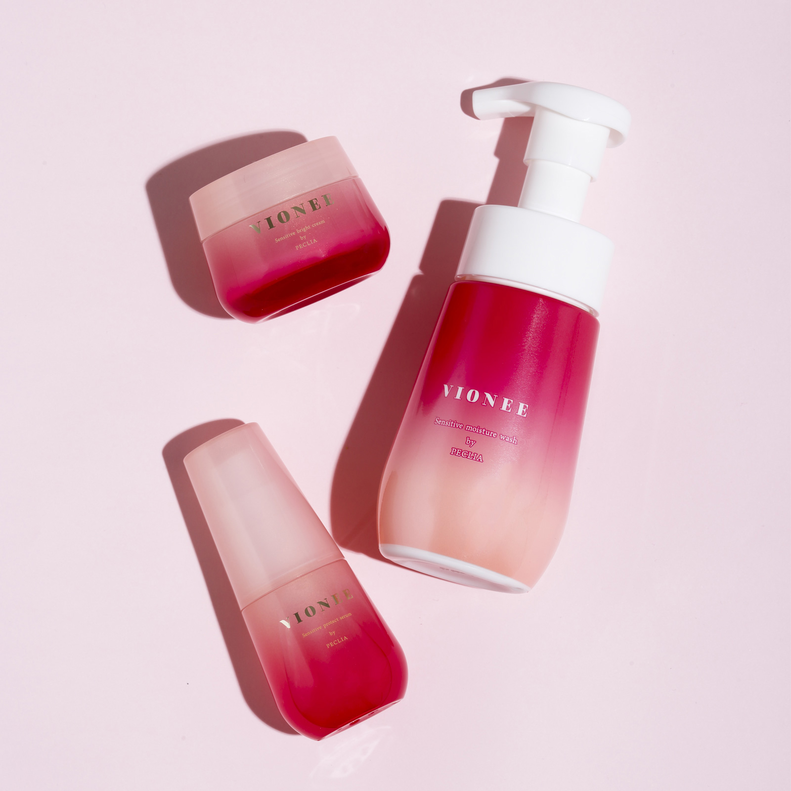 VIONEE Sensitive Bright Cream. Крем, выравнивающий цвет кожи, для чувствительной кожи Виони, 30 г