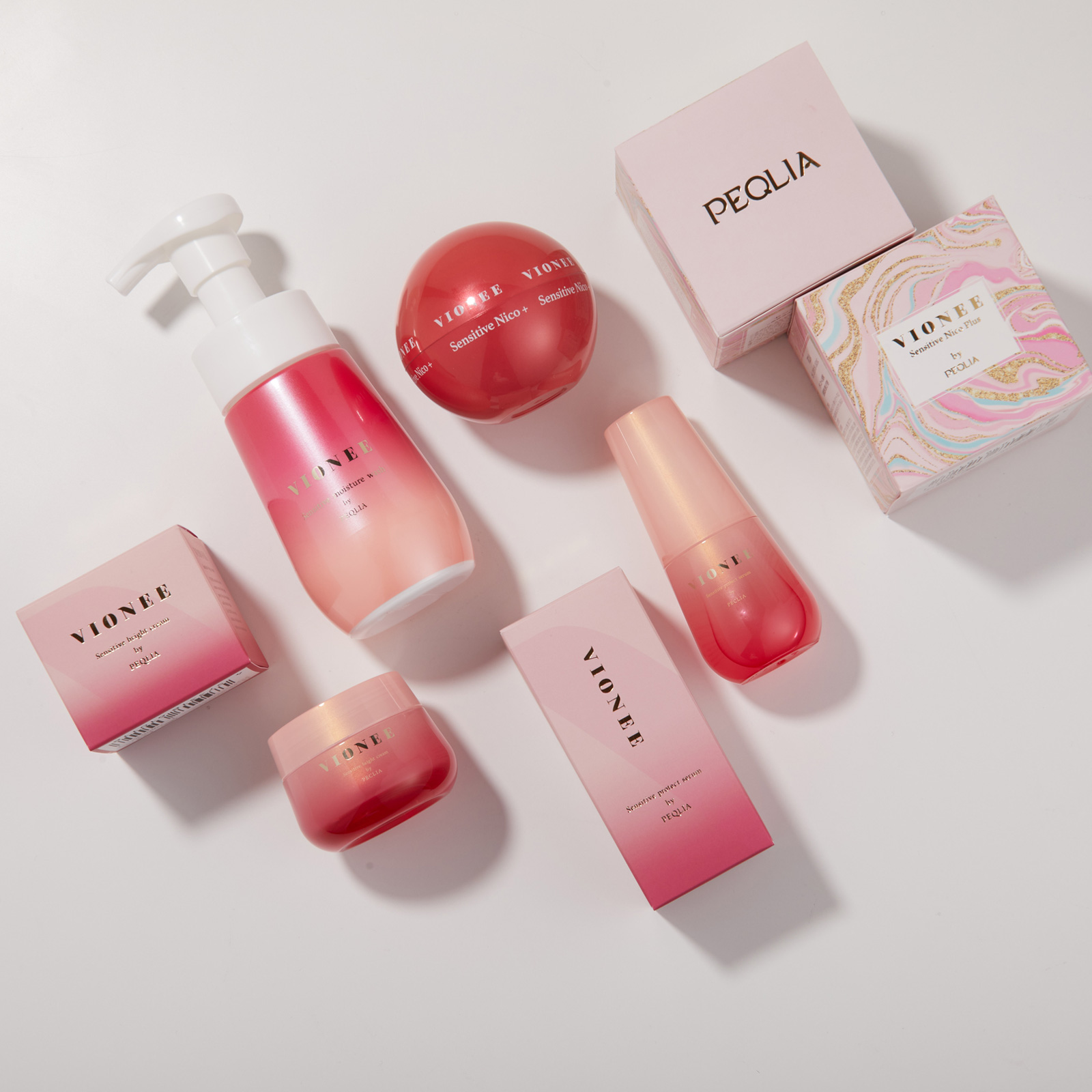 VIONEE Sensitive Moisture Wash. Увлажняющая пенка для чувствительной кожи Виони, 150 мл